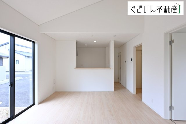 【居間・リビング】 | CRADLE GARDEN加須市下高柳 第3　【平屋】新築住宅 | ≪2号棟≫
現地(2026年8月撮影)