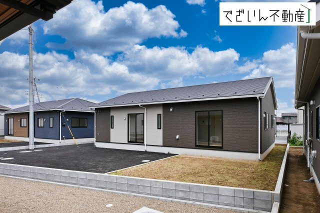 【外観】 | CRADLE GARDEN加須市下高柳 第3　【平屋】新築住宅 | ≪2号棟≫
現地(2026年8月撮影)
