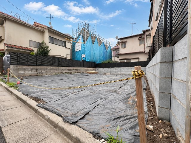 中野区野方1丁目　建築条件無し売地の外観|2026.06.08撮影

現地ご見学希望・資料請求などお気軽にお問い合わせ下さい！
03-5990-5201