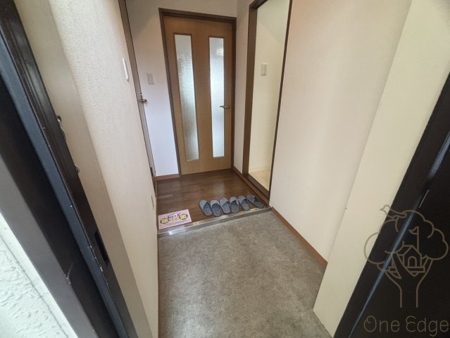 アルプス西梅田の玄関