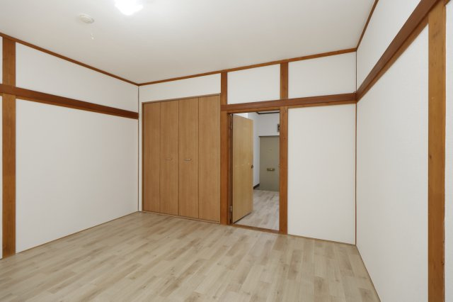 ユタカコーポの洋室
