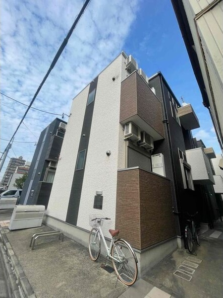 アークラヴィータの外観