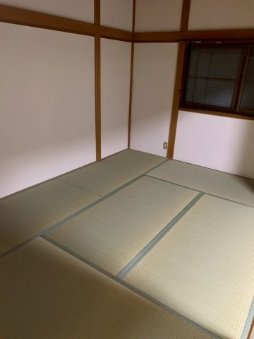 秋吉戸建の和室