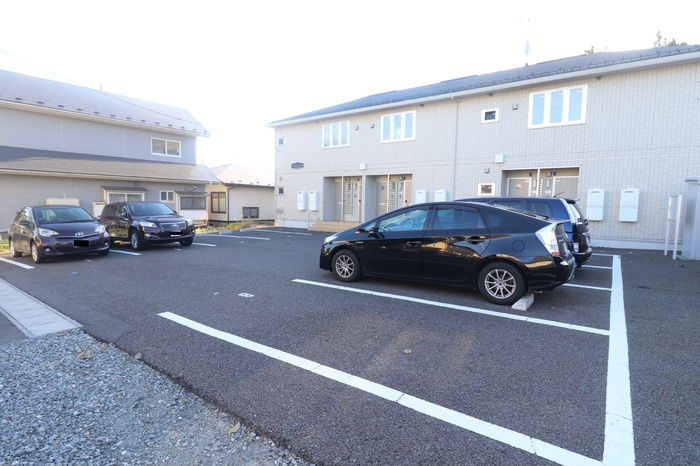 フランボワーズの駐車場