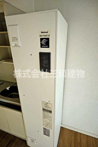 ホワイトハイツの玄関|同間取り（反転）別室参考写真