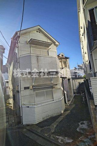 ホワイトハイツの外観