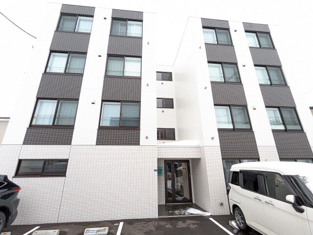 札幌市白石区本通１３丁目南の賃貸マンション