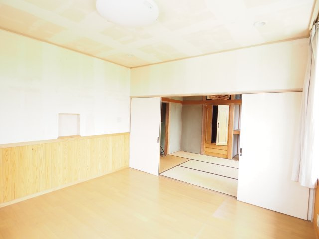 【洋室】 | 中古戸建　永井川字東山 | ★内覧予約でブランド米2kg★　