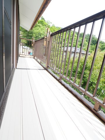【バルコニー】 | 中古戸建　永井川字東山 | ★内覧予約でブランド米2kg★　