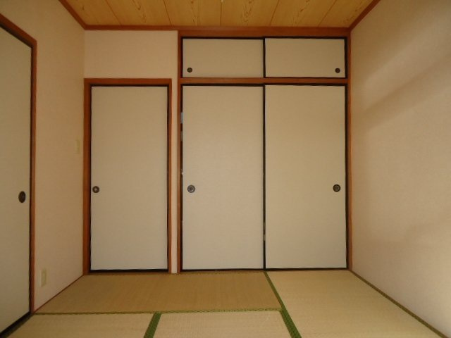 エクセルリバーサイドＡ棟の和室