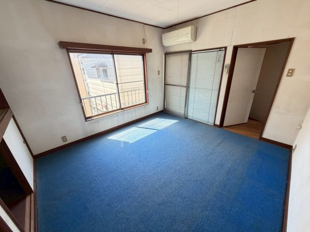 越谷市大字南荻島の中古一戸建の洋室
