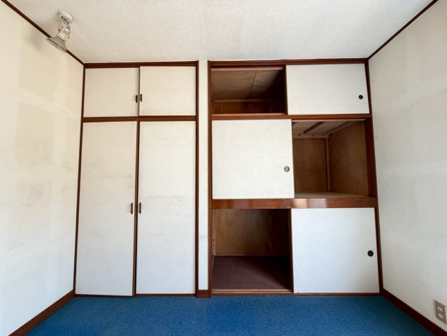 越谷市大字南荻島の中古一戸建の収納