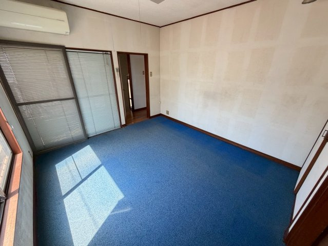 越谷市大字南荻島の中古一戸建の洋室