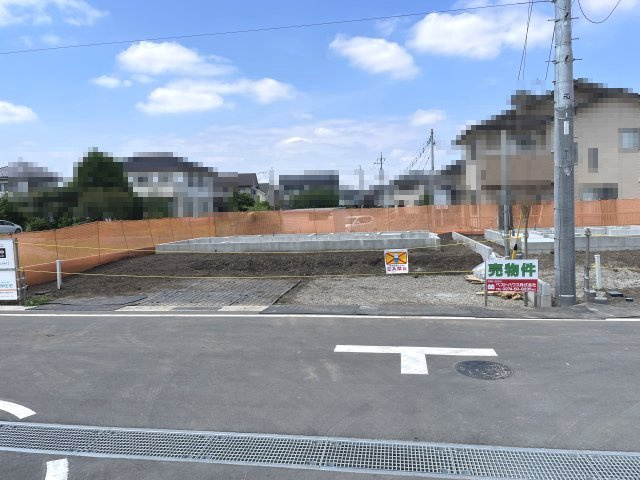 藤岡市藤岡（全8棟）7号棟の前面道路含む現地写真