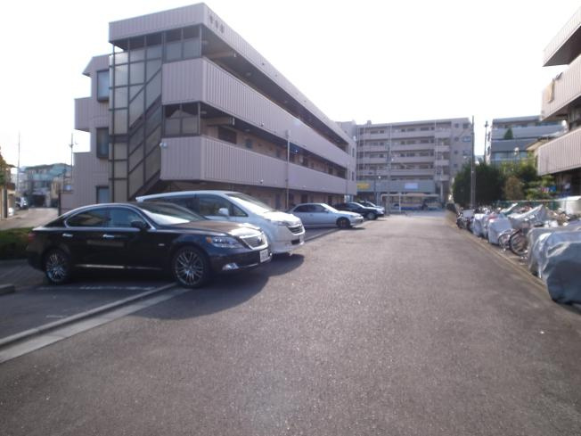 サーフィスポートYOKOHAMA弐番館の駐車場|☆別部屋参考写真☆
