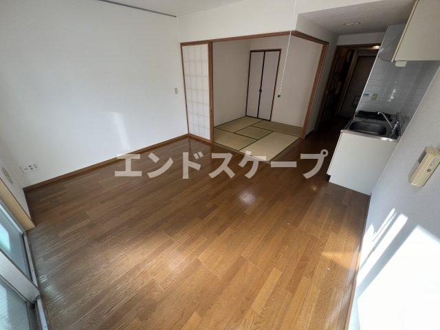 高砂ハイツ高崎東口の居間・リビング|高崎、前橋、伊勢崎エリアのお部屋探しはエンドスケープまで！お客様の理想お聞かせ下さい♪
