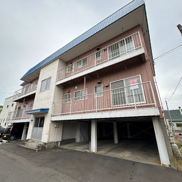 アシアス