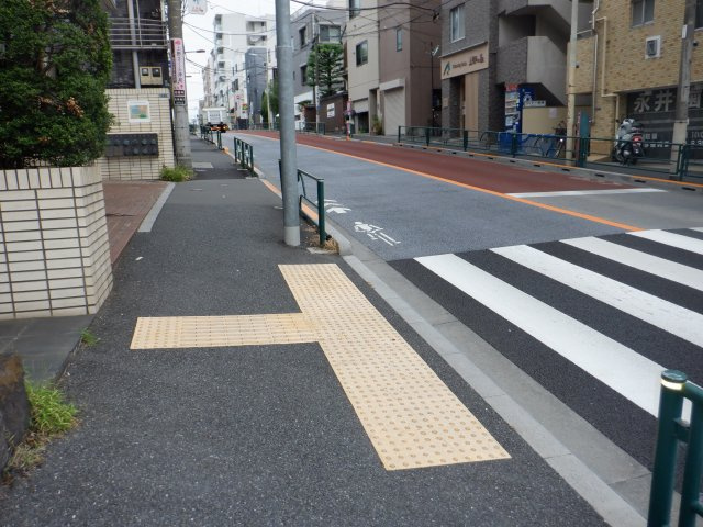 ディアプラザ根津のその他|前面道路