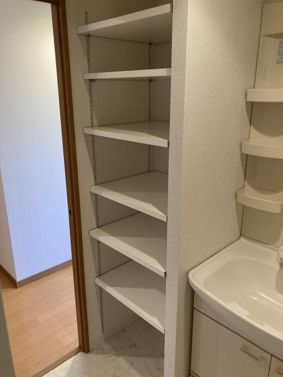 エクセレント東町の収納