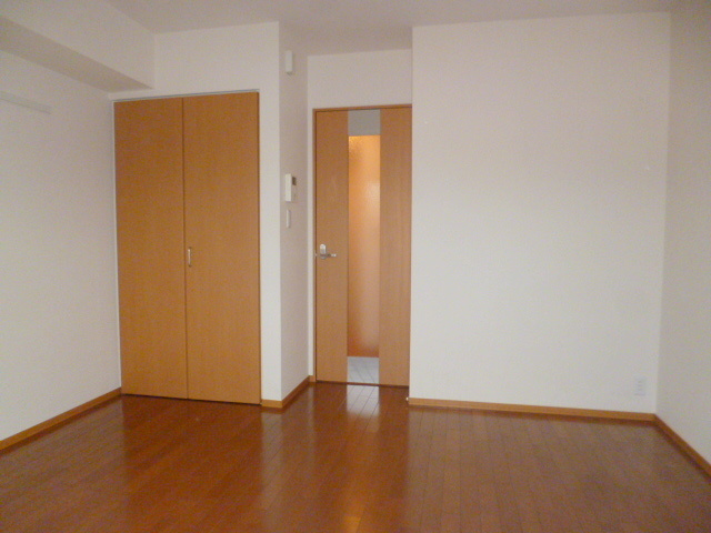 Xenia徳丸の寝室|★キレイなフローリングのお部屋です★