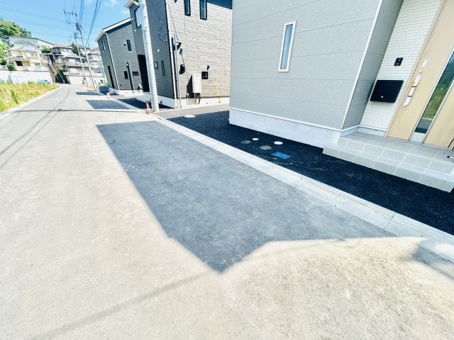 千葉市若葉区千城台西２丁目第５の前面道路含む現地写真