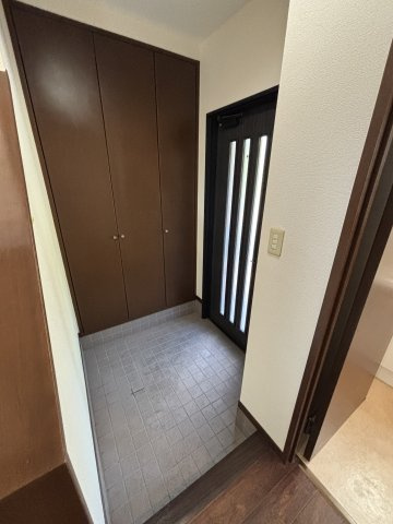 鈴木邸Ａの玄関