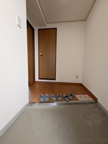 アルプス西梅田の玄関