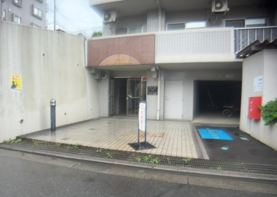【設備】 | クリオ相武台１番館 | エントランス付近に設置されている集合ポストは、住んでいる部屋と離れているため、ポストをあさるなど誰かに何かされていても被害に気づきにくいです。入居する時には他人に特定されにくい番号で鍵をかけましょう！