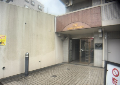 【内装】 | クリオ相武台１番館 | 共用部分は、一棟の建物に住む区分所有者全員が共同で所有するとし、共用部分の管理、補修などは、区分所有者で形成される管理組合が行います。個人の判断で勝手に変更することはできませんので覚えておきましょう。
