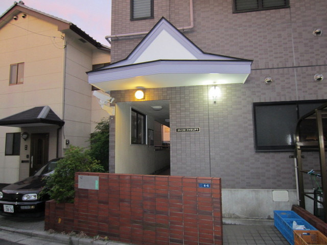 かいづかファミリア１のロビー|きれなエントランスです