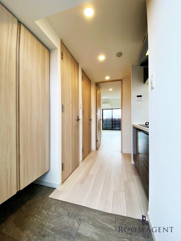 S-RESIDENCE庄内通の玄関