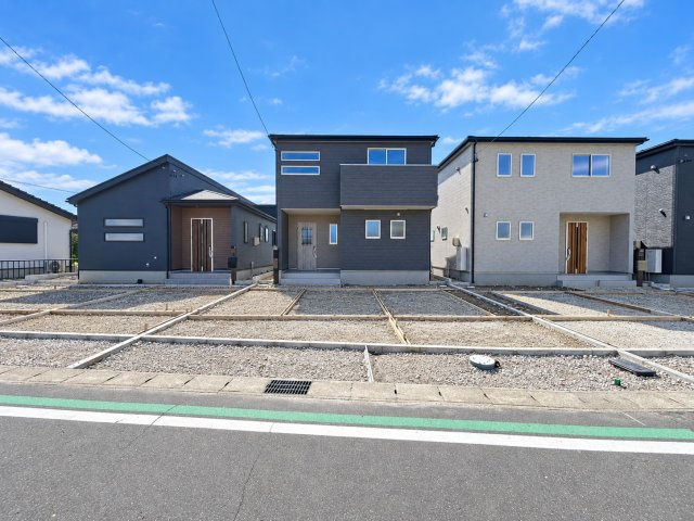 リーブルガーデン　一宮市春明　全4区画分譲の前面道路含む現地写真|■前面道路　■ヤマダ不動産　株式会社リライフ　
■夢のマイホーム購入をフルサポートします！