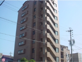 スリーシャイン大磯の外観