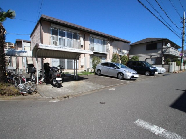 パークサイドハウスＡの駐車場