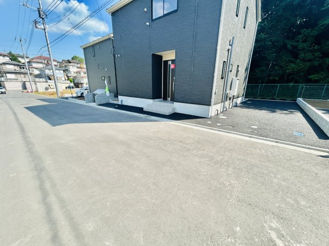 千葉市若葉区千城台西２丁目第５の前面道路含む現地写真