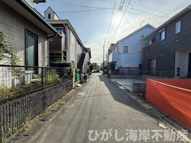 平塚市黒部丘　売地の前面道路含む現地写真|現地外観