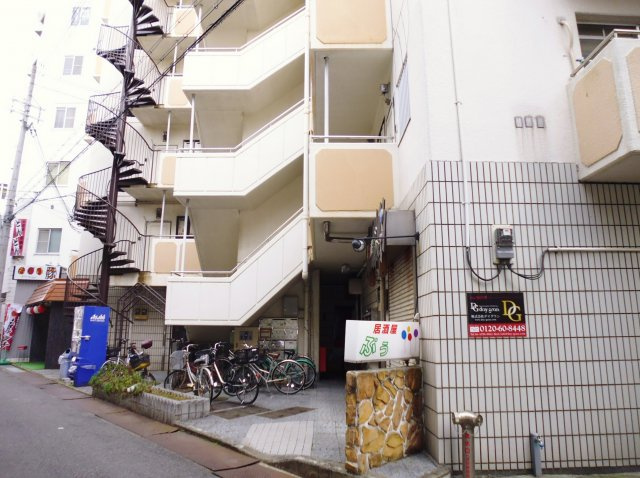 プレアール西明石の外観