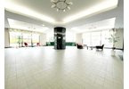 【エントランス】 | リズムタワー1　(ふじみ野店) | 広々としたエントランス