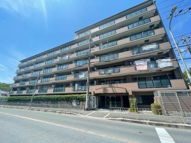 ルモン星田の外観|南向きバルコニーです。