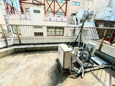  | 泉屋ビル（角ビル）