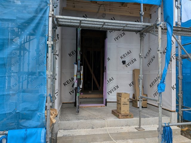 八王子市　北野台　新築一戸建て　３５期の玄関|～玄関は安心のWロックキーを採用～