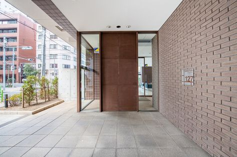 サンクタス１２７のエントランス|サンクタス１２７：京葉線「八丁堀」駅徒歩５分！