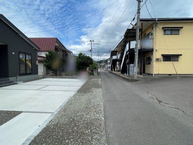 新築戸建・新築建売　福島市鳥谷野岩田　清明小・福島第一中の前面道路含む現地写真