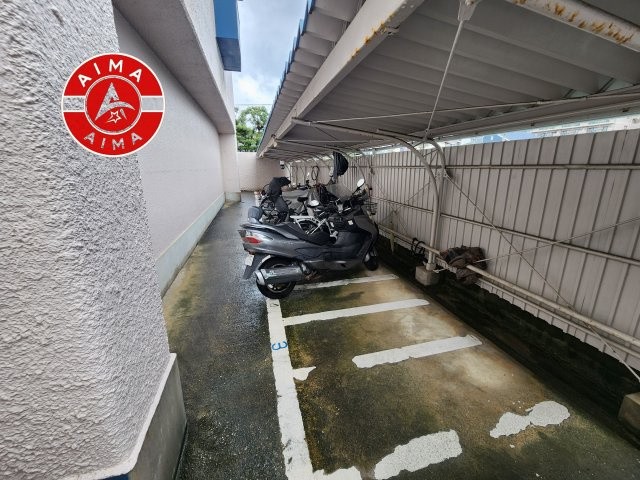 ローレルハイツ大橋の駐輪場