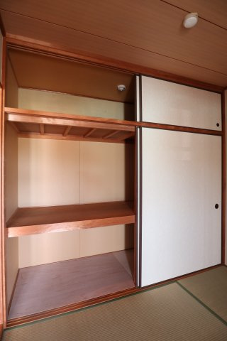 サンフレンド長坂の収納