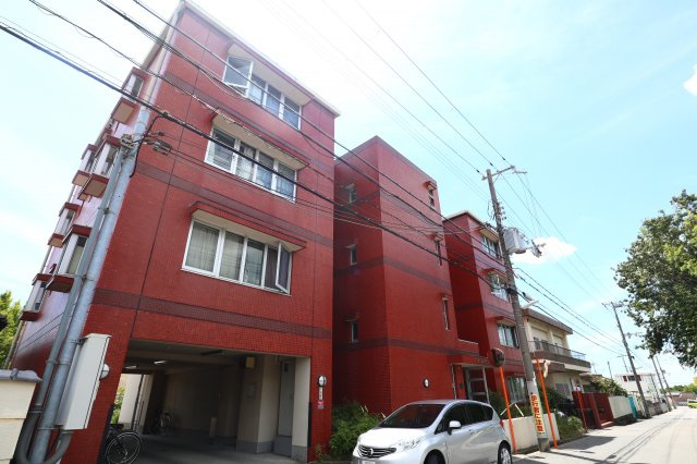 サンフレンド長坂の外観