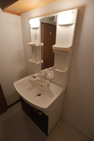サンフレンド長坂の洗面所