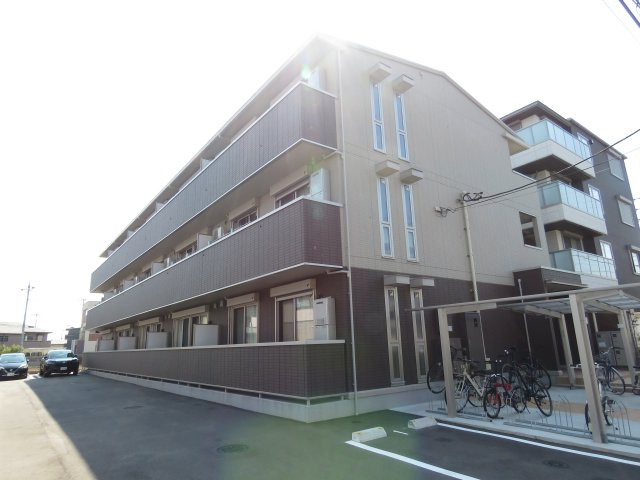 グランディールの外観