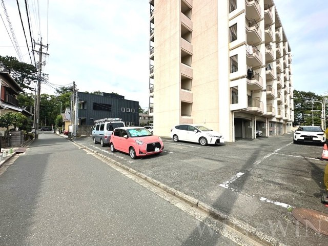大羽マンションの駐車場