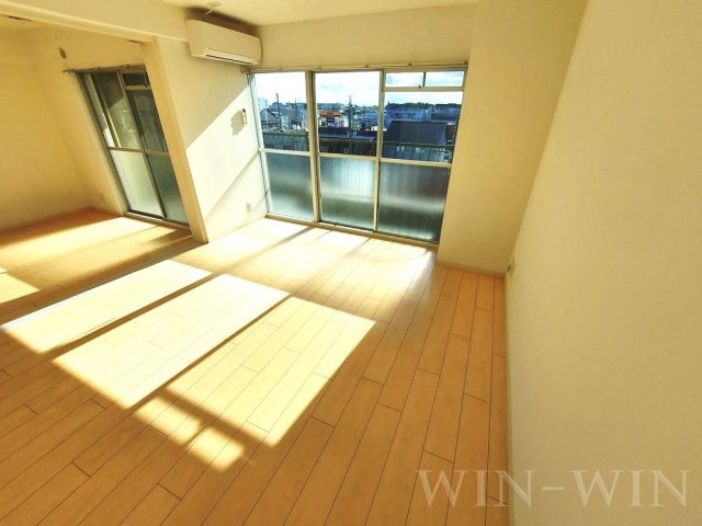 大羽マンションの居間・リビング|イメージ（同建物内別部屋の写真です）